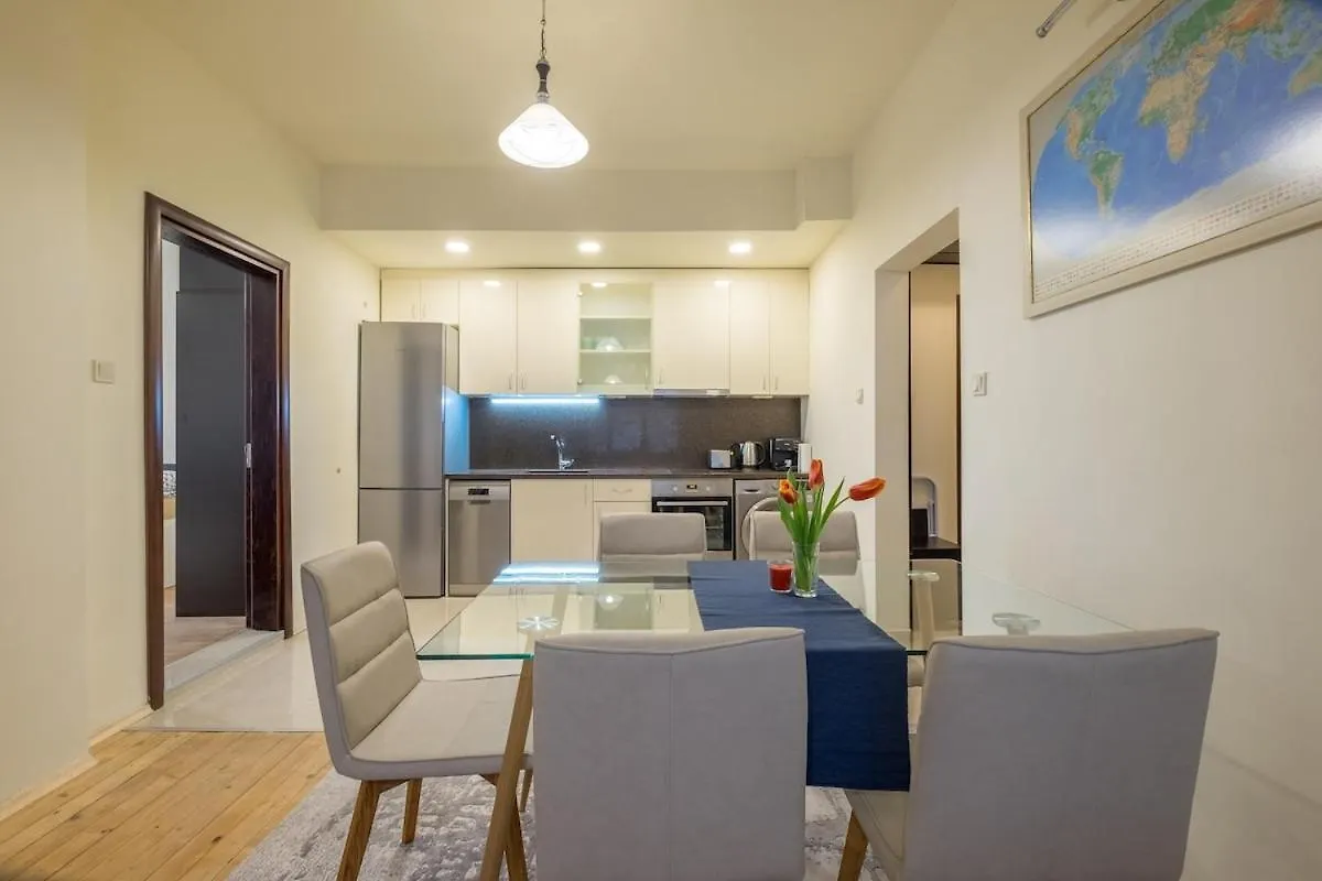 Stylish Top Center Flat 100M To Vitosha Blvd Sofia Apartment