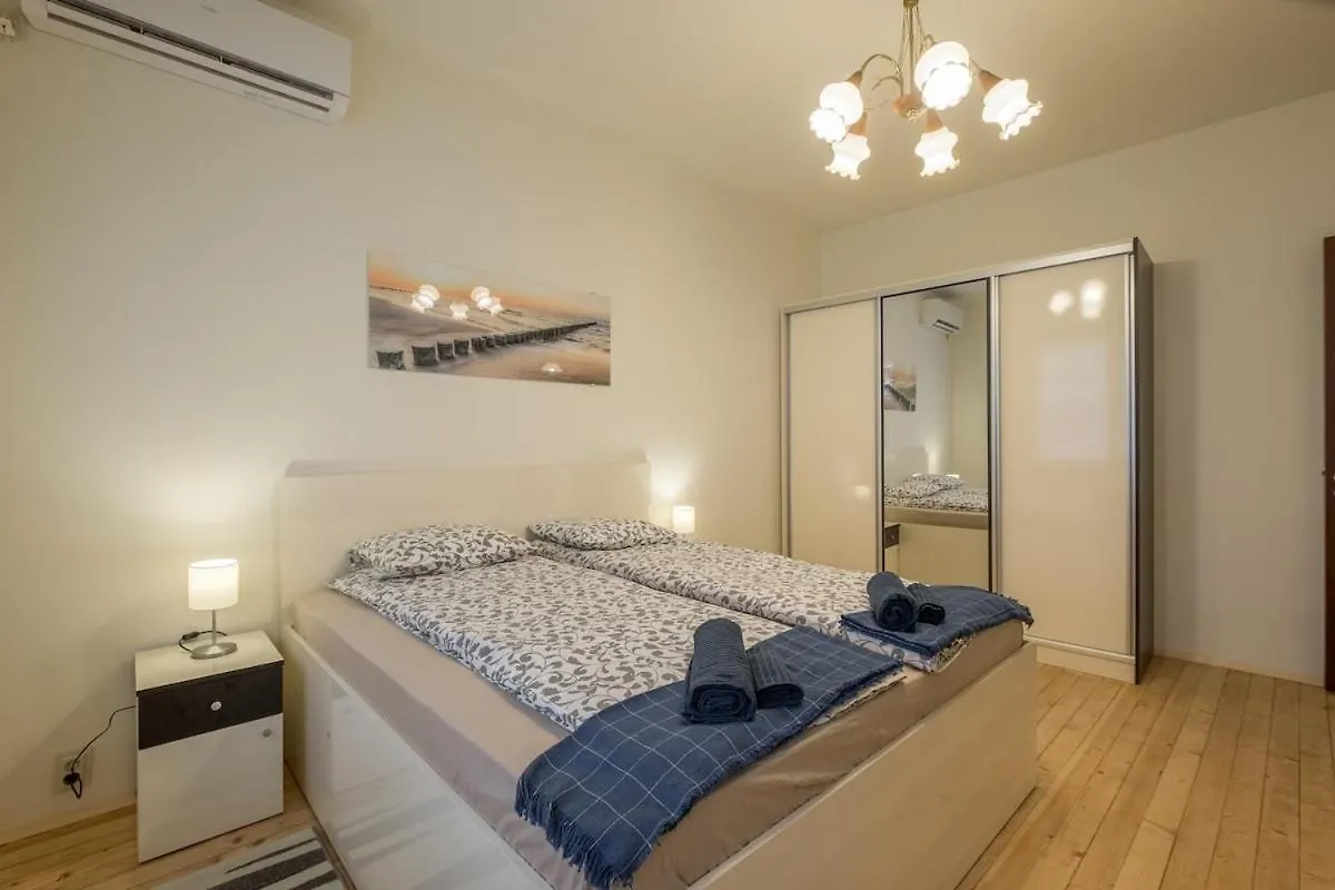Apartment Stylish Top Center Flat 100M To Vitosha Blvd Sofia Bulgaria